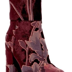 Steve Madden Goldie Block Heel Mid Boot